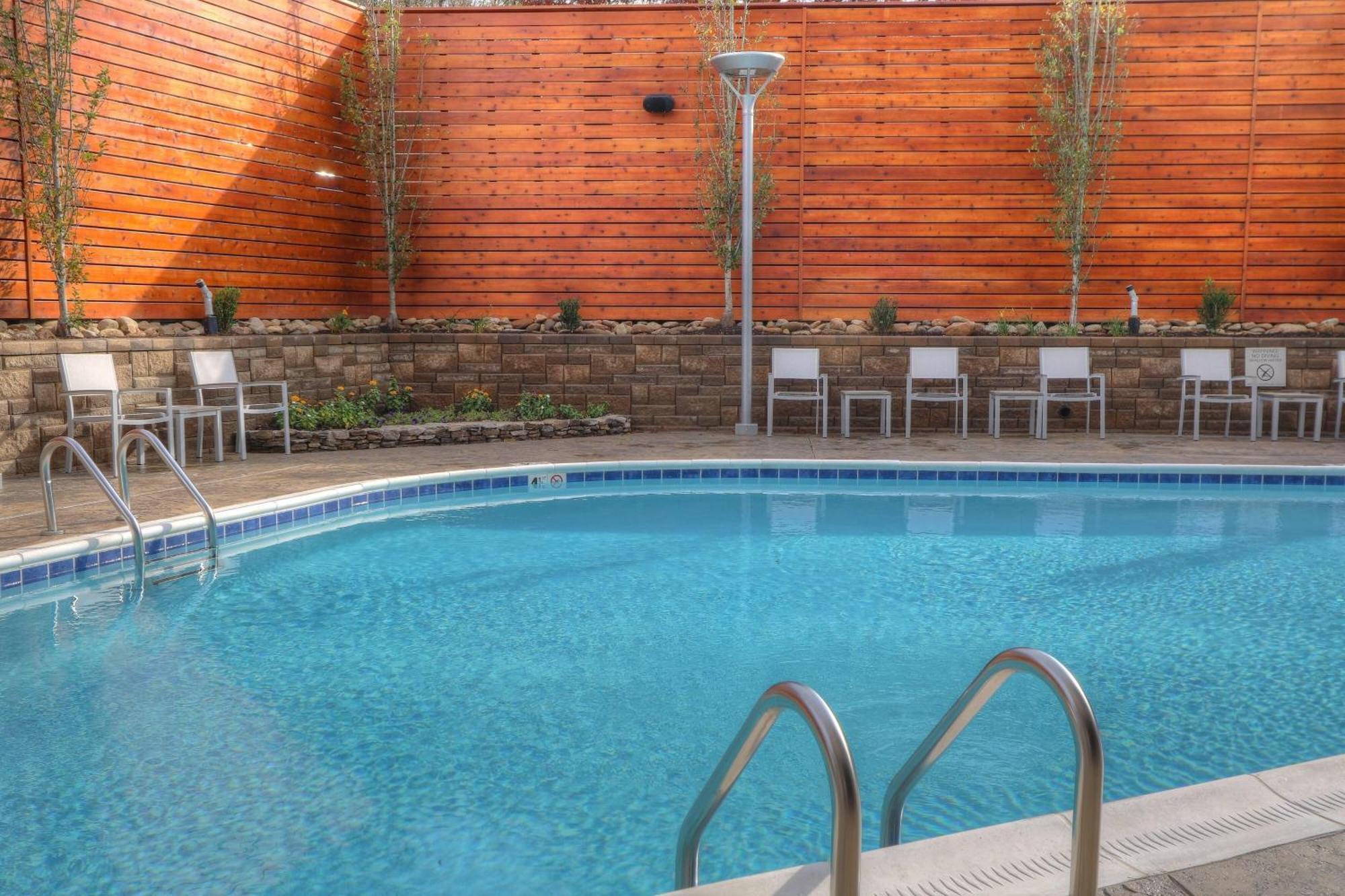 Fairfield Inn & Suites By Marriott Gatlinburg Downtown Eksteriør billede