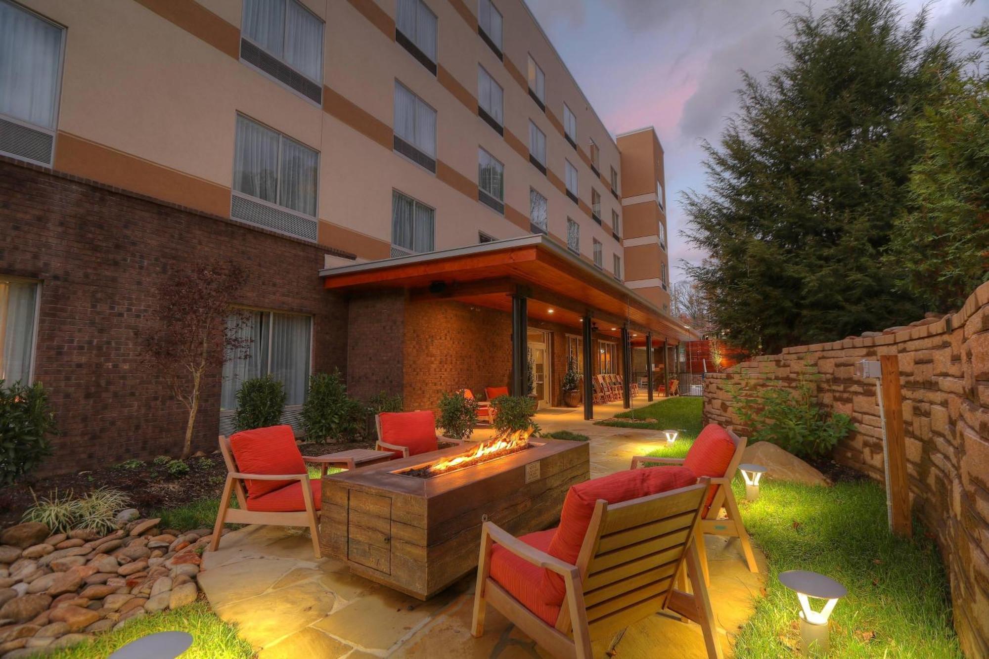 Fairfield Inn & Suites By Marriott Gatlinburg Downtown Eksteriør billede